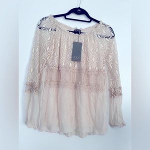 Long sleeves off white - cream lace top